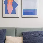 Liiiving In - Urban Retreat
