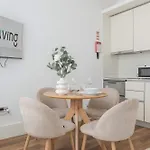 Liiiving In - Urban Retreat * Πόρτο