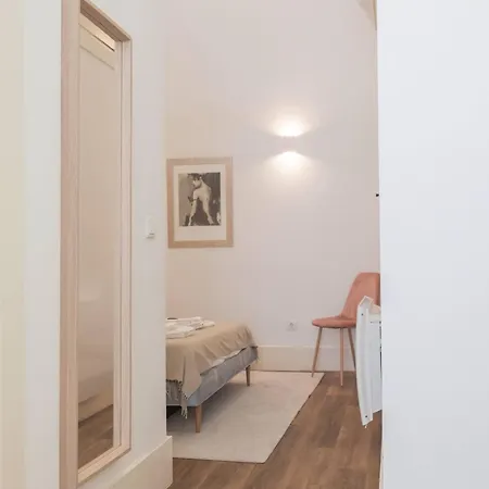 Liiiving In - Urban Retreat Oporto